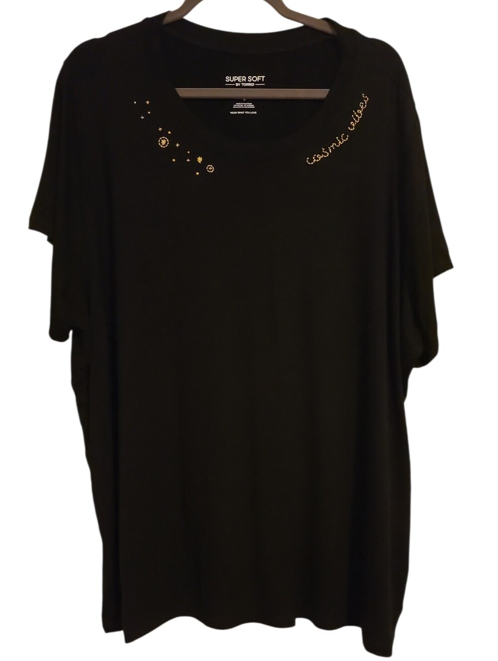 Torrid Black Knit Tee with Gold Embellishment Cosmic Vibes Sz 4 NWOT
